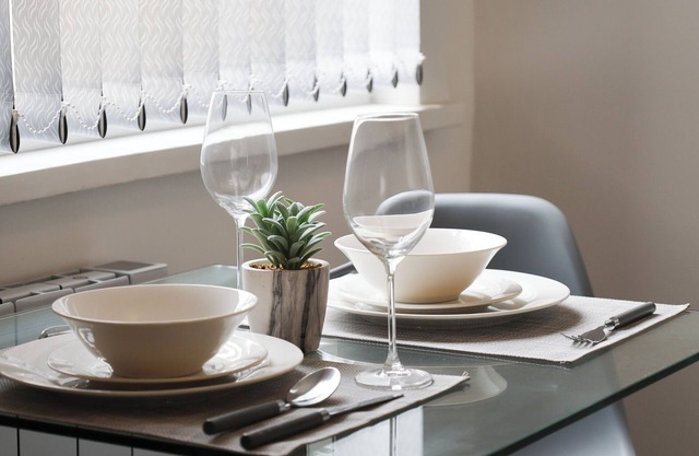 Charming 2 Bed with Ensuites | Fast Wi-Fi | Comfortable Sofa and more!
