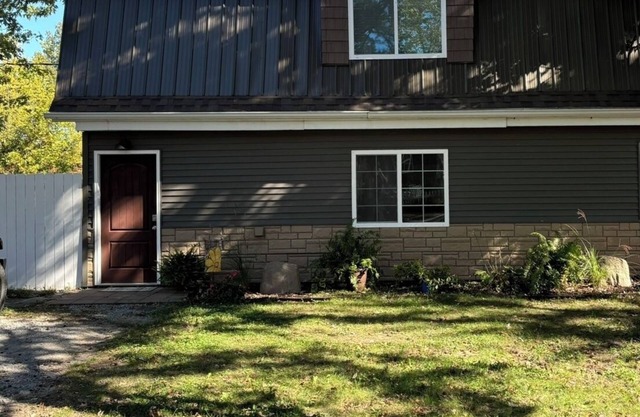 Charming 2-bedroom apartment near Rend Lake