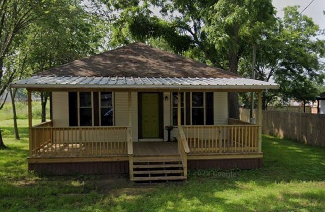 Charming 2 Bedroom Cottage in Franklin