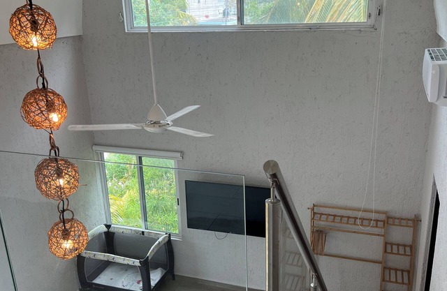 Charming 2-bedroom house with WiFi, AC in welcoming Progreso