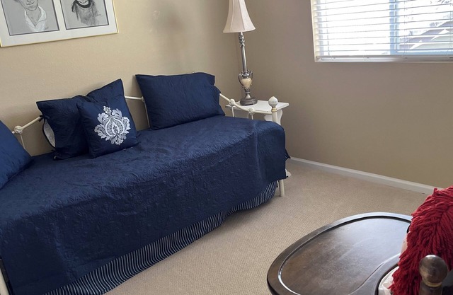 Charming 2-bedroom house in lovely Parker with WiFi
