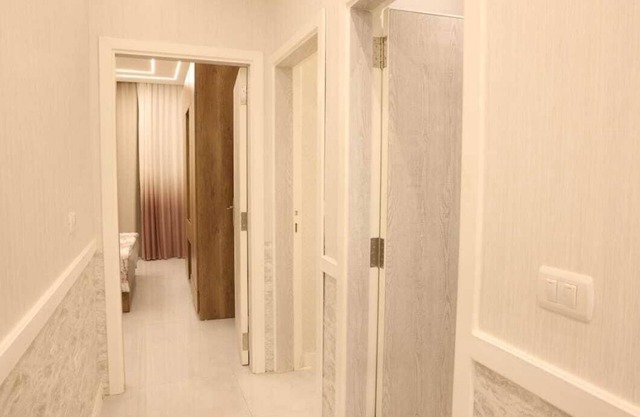 Charming 2-bedroom private apartment with AC, WiFi in welcoming 6 October