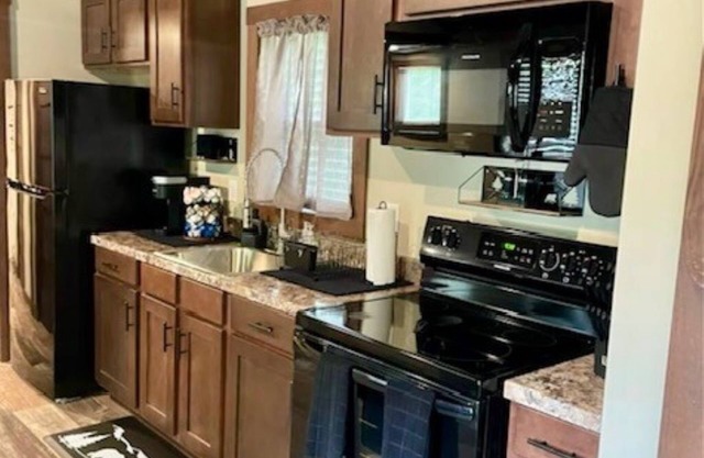 Charming 2-bedroom tiny home in Buchanan, TN