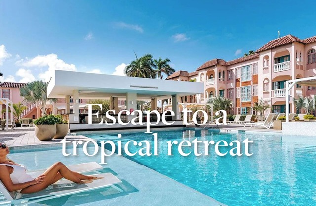 Charming 2Br, 2 bath Resort Condo,AC,pools,hot tubs,1M to main strip/beach,Aruba