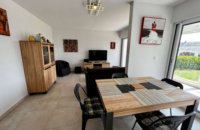 Charming 3* Apartment in Quiberon, 500m from Beach, 6 Guests, WiFi, Parking, South-Facing Garden