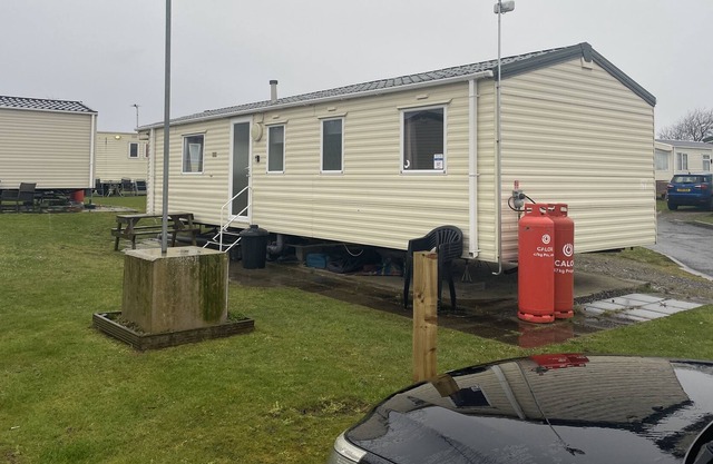 Charming 3-Bed Static Caravan in Porthcawl