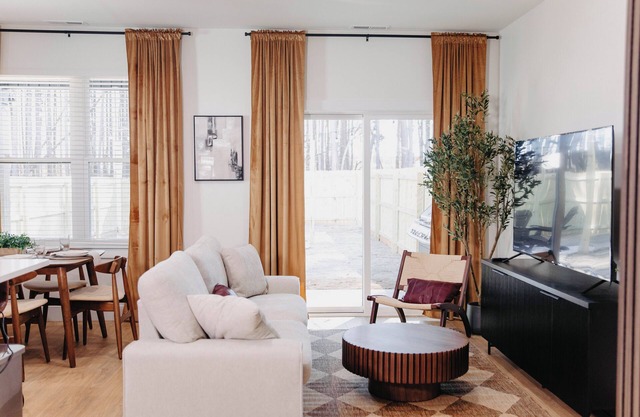 Charming 3-bedroom house with WiFi and AC in Boiling Springs