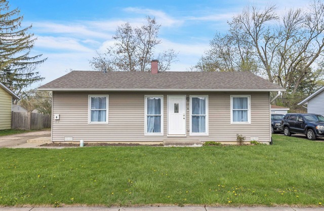 Charming 3-bedroom house in Streamwood with AC, WiFi