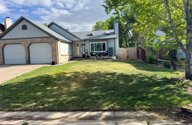 Charming 3-bedroom house in delightful Parker with AC