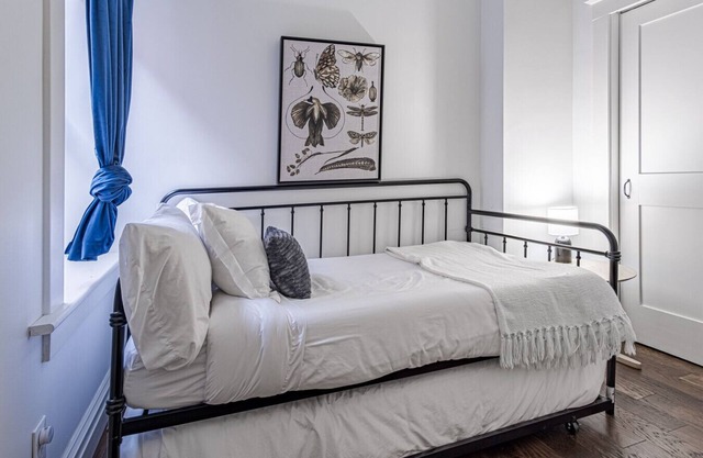 Charming 3-Bedroom Retreat Near Downtown St. Louis