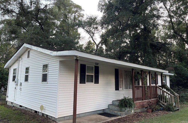 Charming 3-bedroom house, close to I-75, Ga National Fairgrounds, Robins.