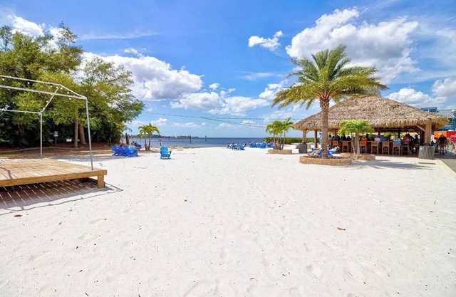 Charming 3-bedroom house in Punta Gorda with WiFi and AC