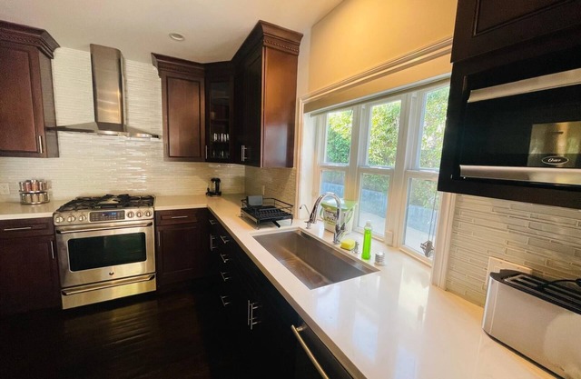 Charming 3BR Home in Prime Encino Location With Ping-Pong & Spa!