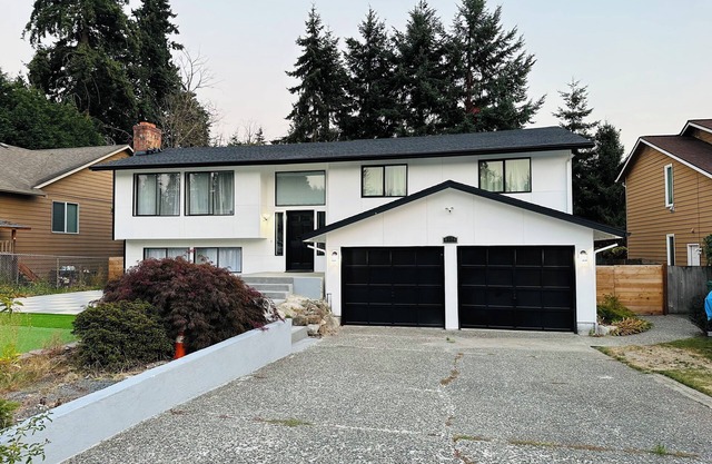 Charming 4-bedroom house in Mountlake Terrace