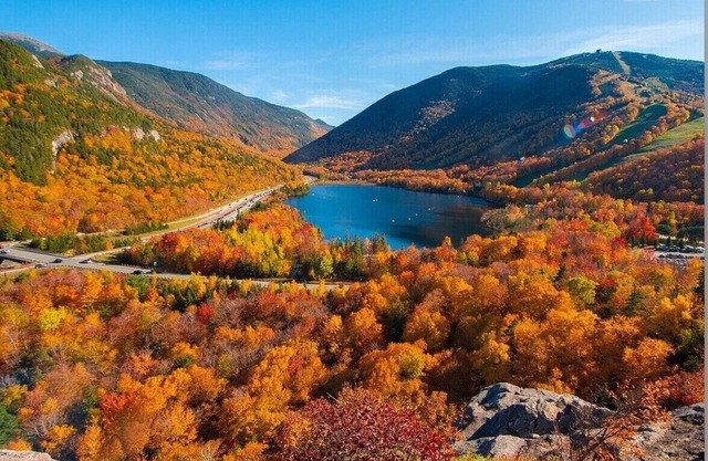 Charming 4-bedroom farmhouse in heart of the White Mountains