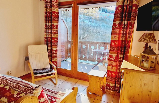 Charming 4-person apt at the foot of the slopes, pets welcome