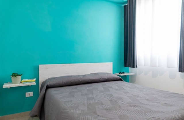 Charming 40 sqm apartment with seaview, able to accommodate 4 people, located inside the renowned Borgo 84 residence, equipped with swimming pool and cycle path. The property is located just 3 km from the center of Marzamemi, one of the most fascinating