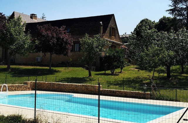 Charming air-conditioned country house with swimming pool and idyllic landscape
