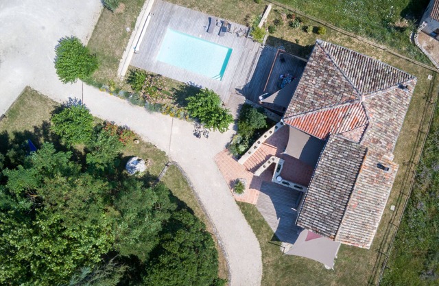 CHARMING AIR-CONDITIONED STONE RESIDENCE WITH HEATED SWIMMING POOL