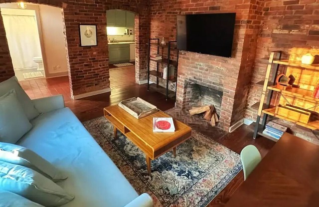 Charming and Historic College Hill Apartment on Benefit Street