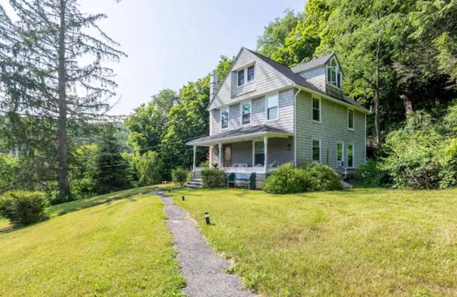 Charming and Relaxing 4br Farmhouse for Group Getaway
