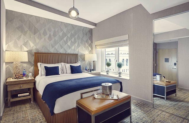 Charming and Stylish Queen Bedded Room with Modern Comforts in Prime Location