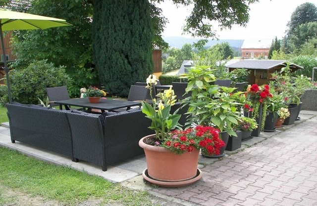 Charming apartment in Sebnitz with garden