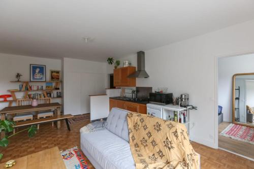 Charming apartment in Buttes Chaumont