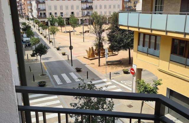 Charming apartment with direct access to the sea.