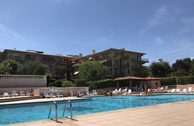 Charming Appt. Ground floor with swimming pool 5 min from Saint Tropez town center