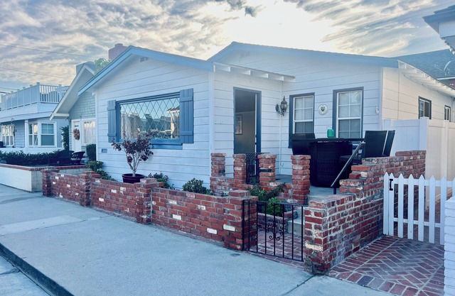 Charming Beach House Rental