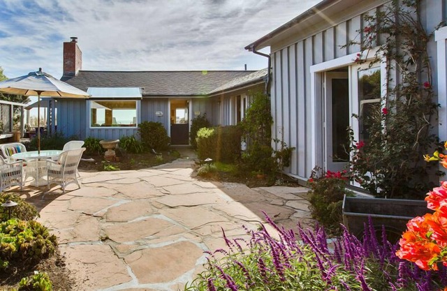 Charming Beachfront Home in Seadrift