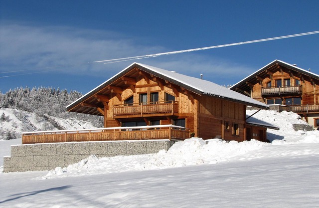 Charming chalet "les Eterles" 4 épis gite de france overlooking the valley