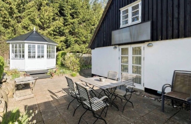 Charming cottage from 1877 - a cozy oasis!