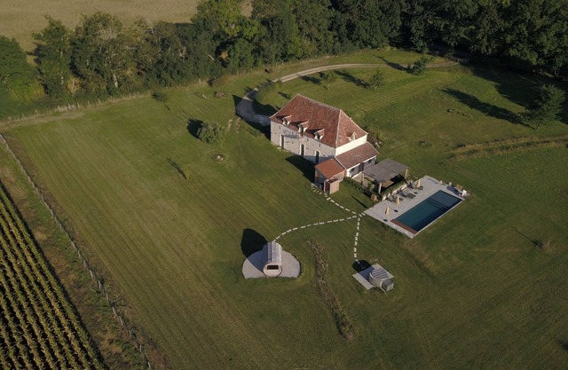 Charming country house with access to swimming pool, sauna and jacuzzi