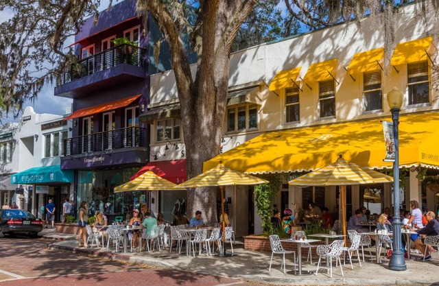 Charming & Cozy In-Law bedroom with own bath and entrance-close to everything