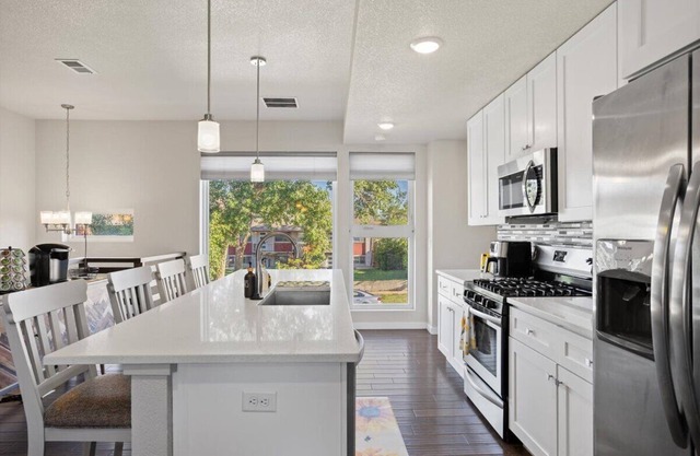 Charming Downtown Townhome in Cheyenne with WiFi & Central AC!