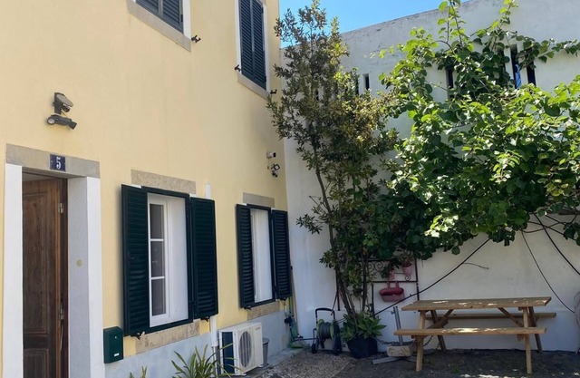 Charming Family Home in Graça