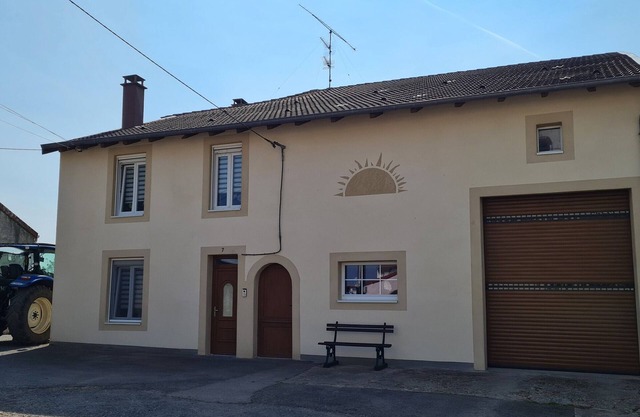 Charming Farmhouse Apartment with Modern Amenities near Lunéville