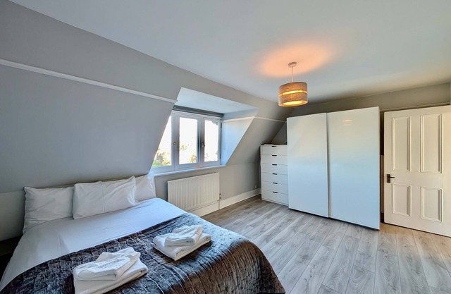 Charming Flat in Bromley Near Transit