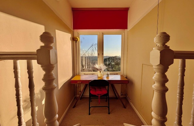 Charming Flat in Bromley Near Transit