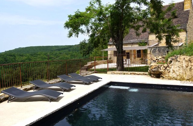 Charming Fully Renovated Stonehouse With Heated Swimming Pool