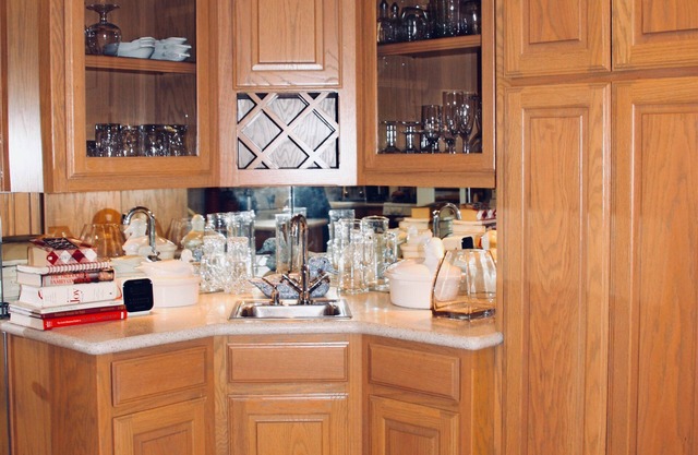 Charming Fully Furnished House On Tree Lined Street