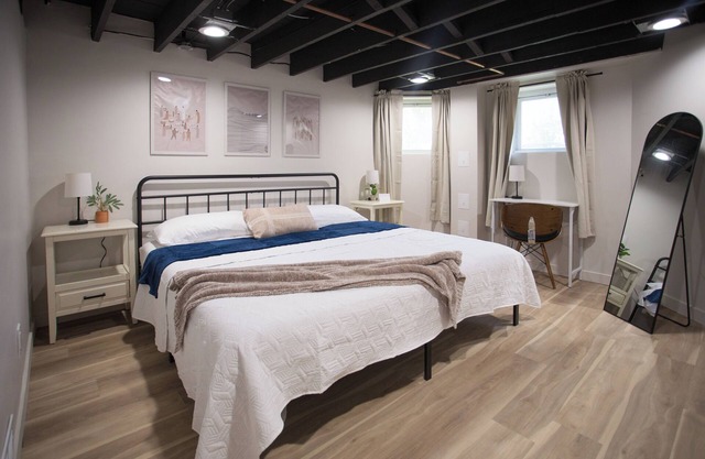 Charming Garden Flat w/King Bed