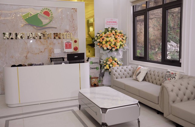 Charming Hill Hotel Cat Ba