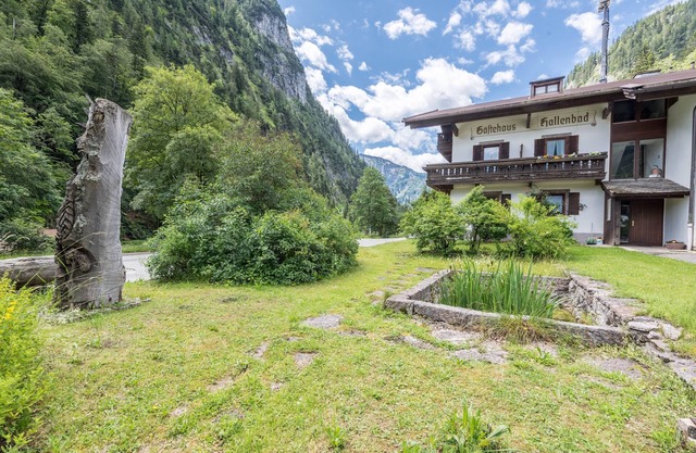 Charming Holiday Apartment Förchensee by the Lake with Wi-Fi, Sauna & Pool; Parking Available