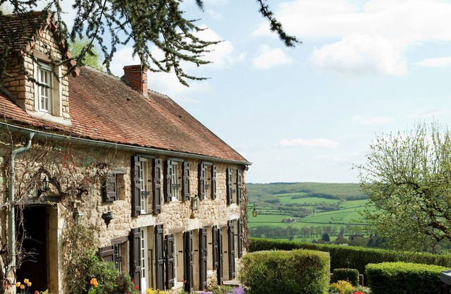 Charming holiday home, beautiful surroundings.