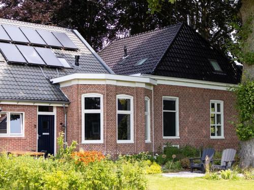 Charming Holiday Home in Kiel-Windeweer