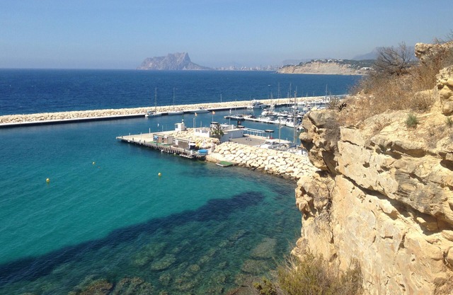 Charming holidayhome for 2 (+1) with shared pool and stunning views