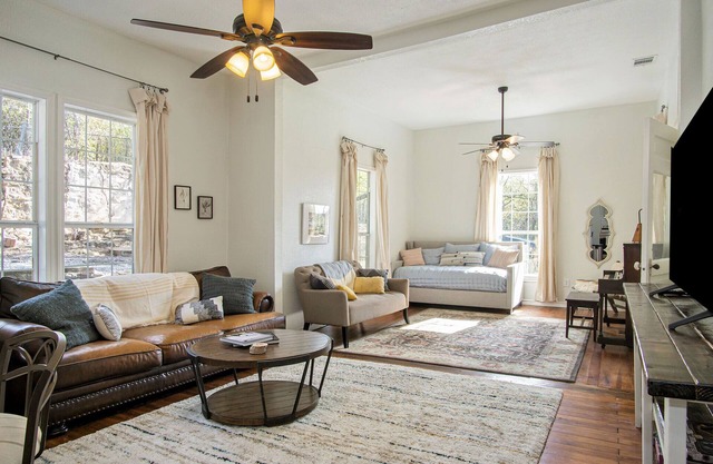 Charming home, downtown Mineral Wells